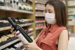 Американцы скупают вино и пиво ящиками на карантине